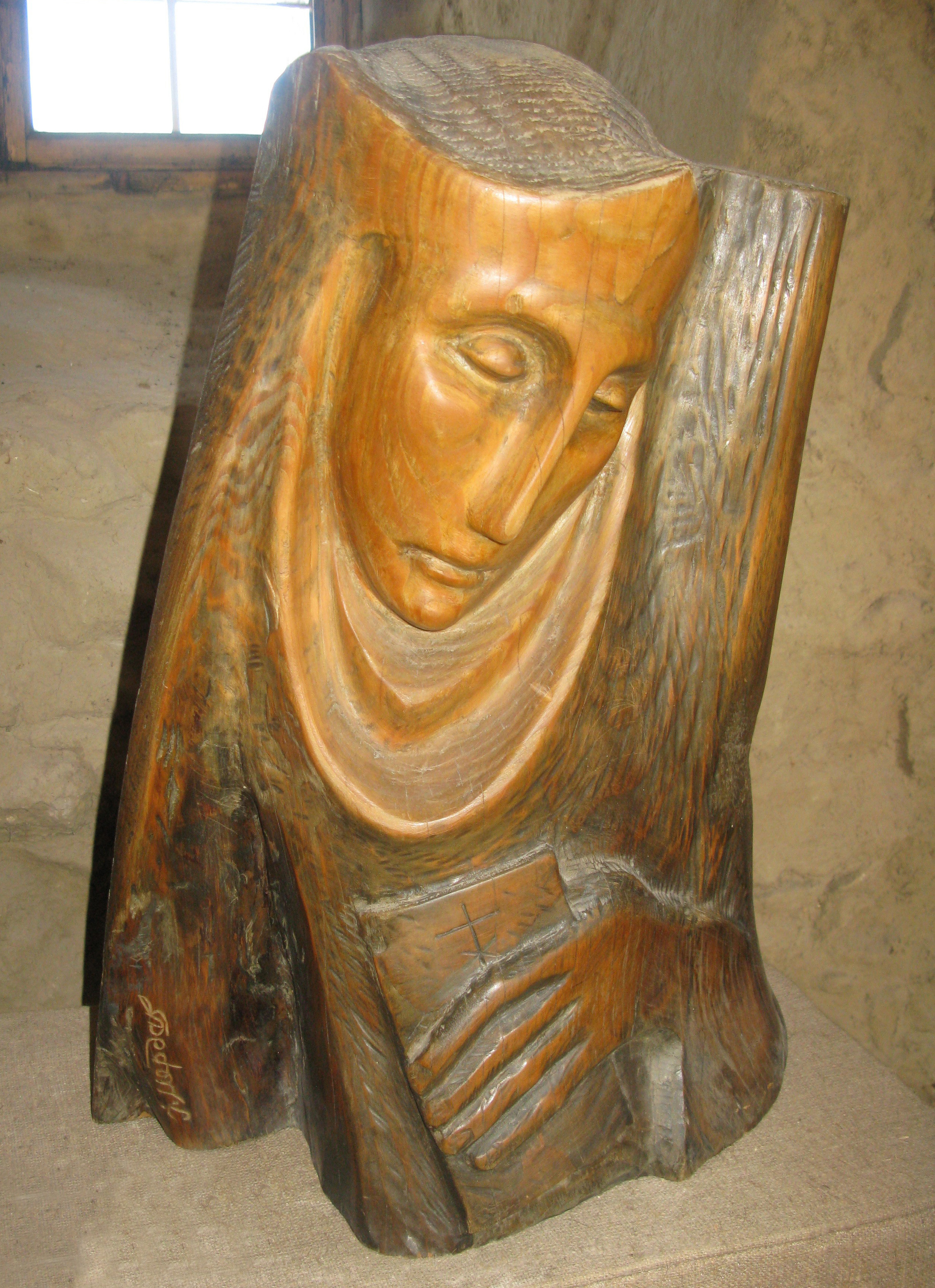 Дерев’яну скульптуру Івана Мердака «Княгиня Ольга» виставлено у Скалатському замку